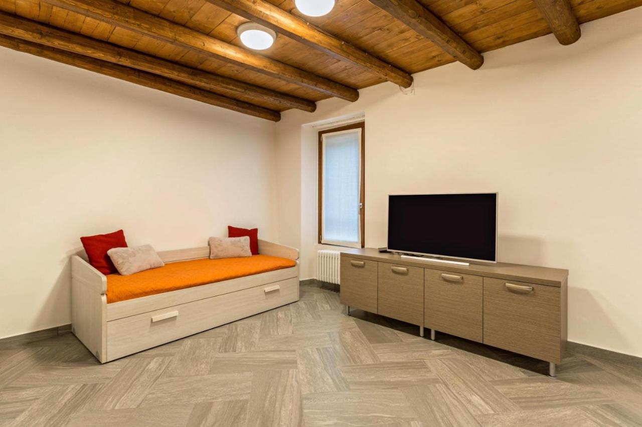 Cottage Giulia Argegno Bagian luar foto